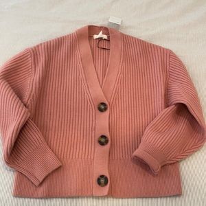 Super cute h and m sweater